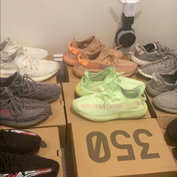 Yezzy boosts selling at cost!! Do your research main image 4